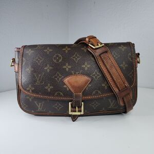 Louis Vuitton Sologne M42250 Monogram Shoulder Crossbody Bag France 2001 Vintage